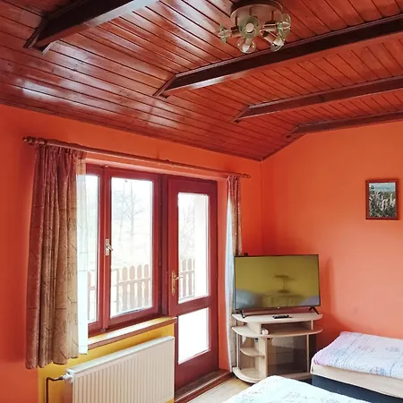 Burda ゲストハウス Žehrov