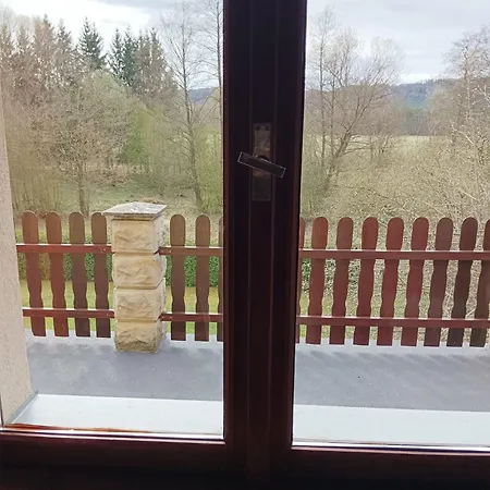 Burda ゲストハウス Žehrov